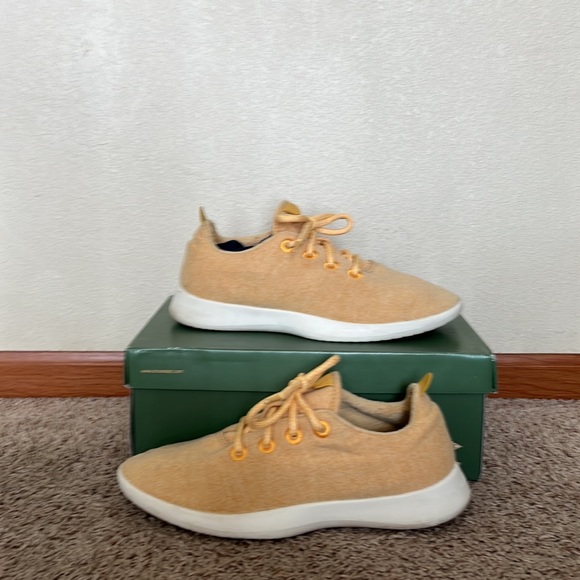 Unisex Tuke Honey Allbirds shoes - Picture 2 of 4